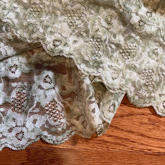 Green lace band camisole top w/ satin straps 90s - Picture 7 of 7